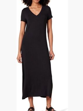 dylan Black V-Neck Short Sleeve Maxi Dress